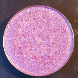 Devinah cosmetics charmed shimmery duochrome